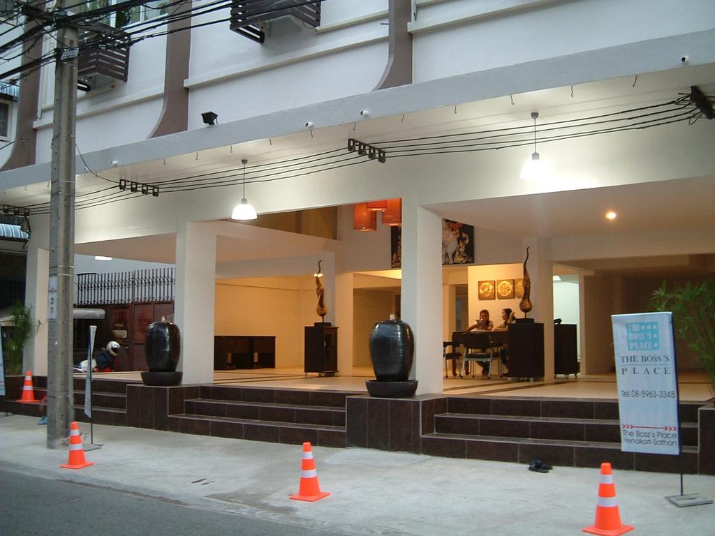 בנגקוק The Boss'S Place Sathorn מראה חיצוני תמונה